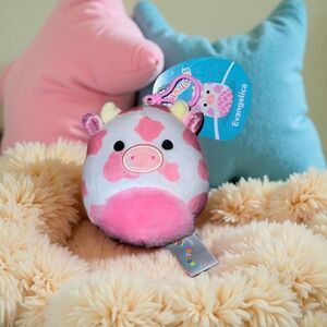 NWT Squishmallows Evangelica Clip Valentine’s Day Pink Spotted Cow Fuzzy